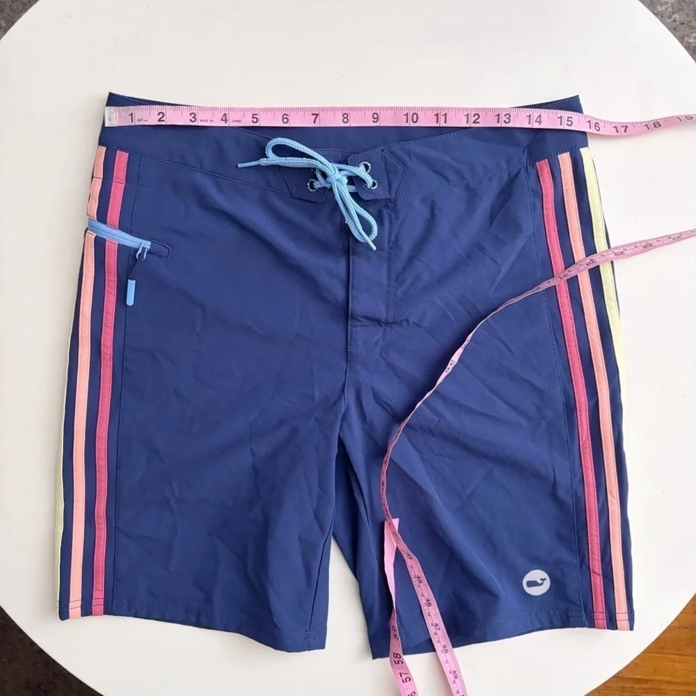 Vineyard Vines Men’s 9” Striped Board Shorts Size 30 Blue Swim Unlined
